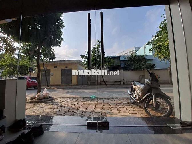 Cho Thuê Mặt bằng kinh doanh Chu Huy Mân, Long Biên