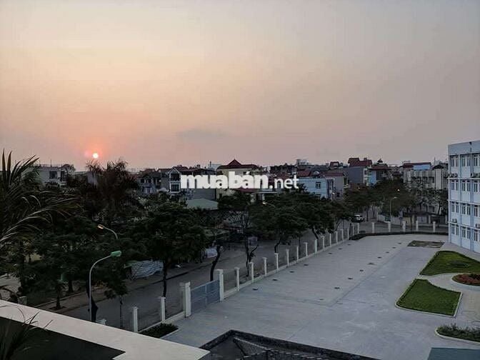 Cho Thuê Mặt bằng kinh doanh Chu Huy Mân, Long Biên