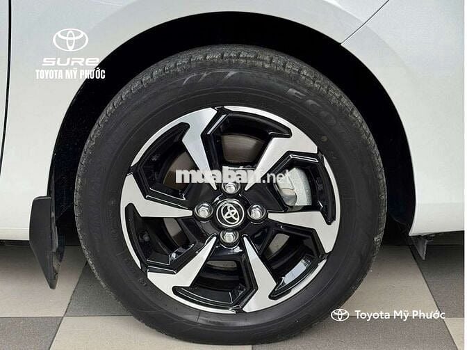 Toyota Vios 2024 1.5E MT Trắng ngọc trai