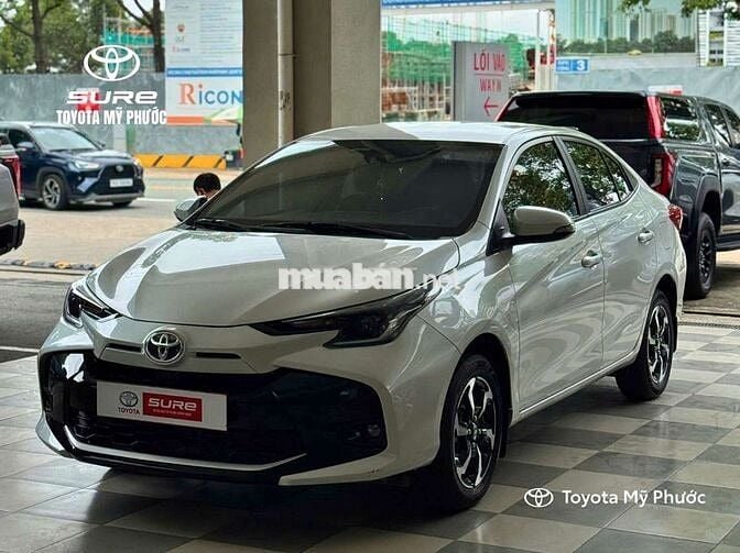 Toyota Vios 2024 1.5E MT Trắng ngọc trai