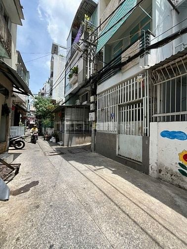 Nhà hẻm xe ba gác gần HXH Lý Thái Tổ. 4,7mx6,6m. 3 tầng BT.Giá 5.1 tỷ