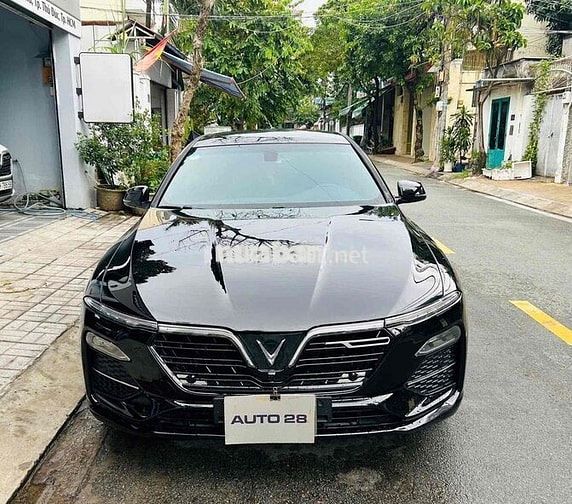 VINFAST Lux A Base 2021 Đen 62.000 km