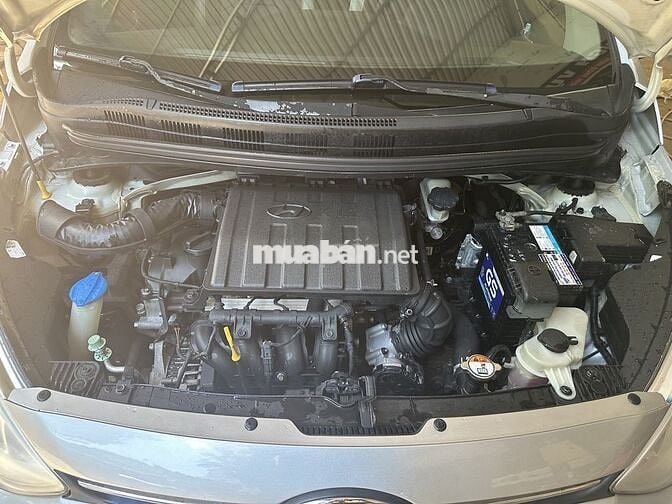 Hyundai i10 2016 Số sàn Bạc