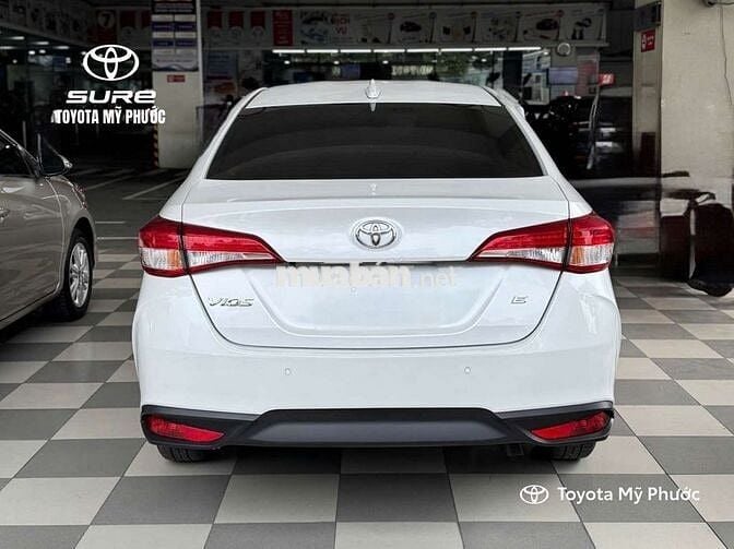 Toyota Vios 2024 1.5E MT Trắng ngọc trai