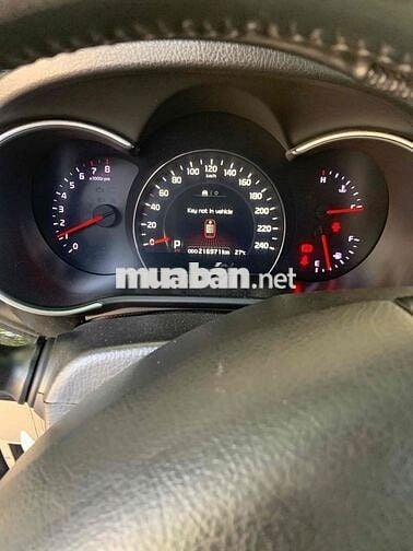 Kia Sorento 7 chỗ Xăng màu Đen