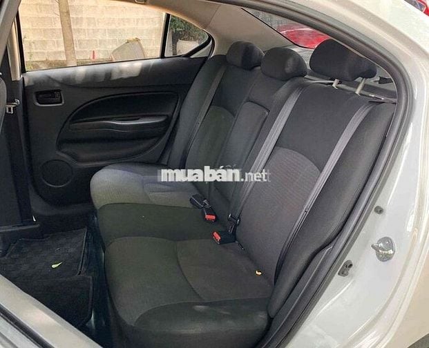 Mitsubishi Attrage MT 2024 Trắng Số sàn