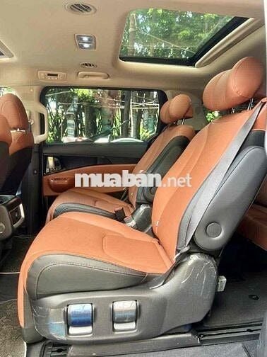 CARNIVAL 2025 2.2D SIGNATURE DẦU 4.000KM ZIN 100%