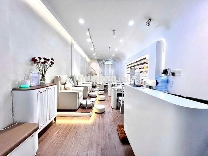 MẶT TIỀN LÊ VĂN SỸ, QUẬN 3 - 4,5x23m - 4 TẦNG - GIÁ: 50 TRIỆU