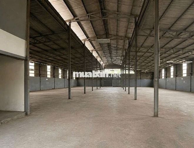 Cho thuê kho Đào Sư Tích, 1000m² kho + 300m² sân – có văn phòng