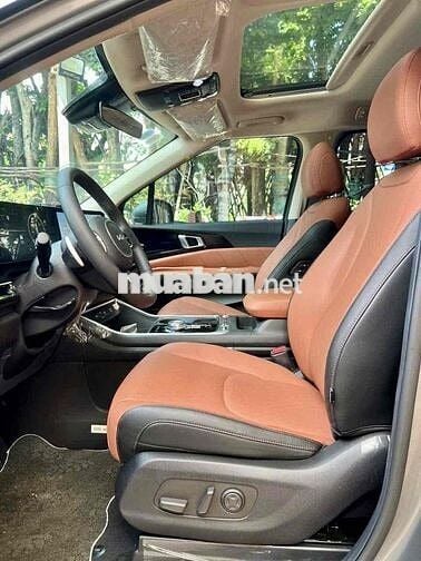 CARNIVAL 2025 2.2D SIGNATURE DẦU 4.000KM ZIN 100%
