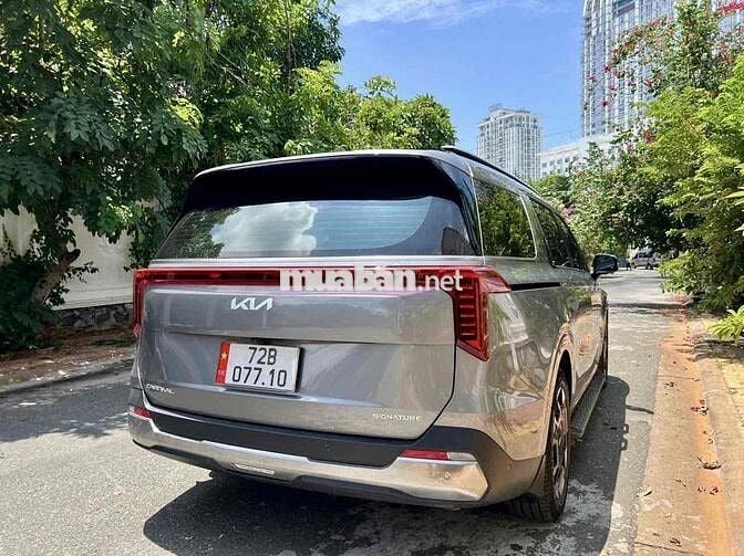 CARNIVAL 2025 2.2D SIGNATURE DẦU 4.000KM ZIN 100%
