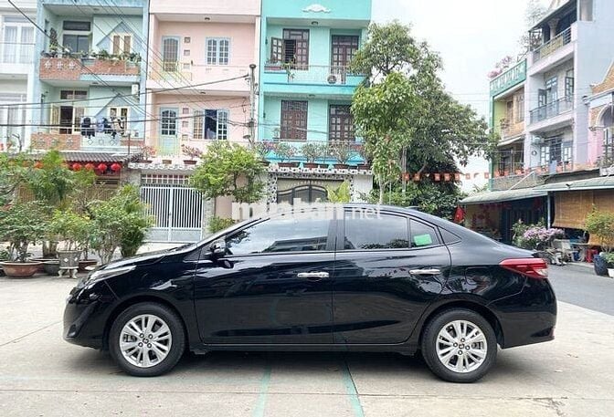 Toyota Vios 1.5G CVT ĐK2020, Zin 99%, 1 chủ đi ít