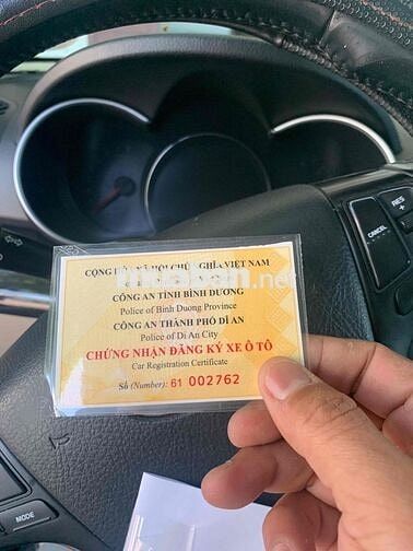 Kia Sorento 7 chỗ Xăng màu Đen