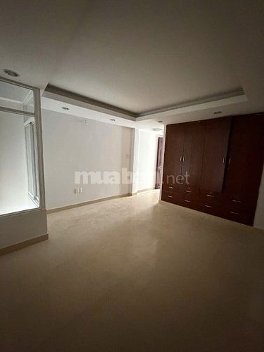 Cho Thuê NHÀ MẶT TIỀN HUỲNH VĂN BÁNH, KINH DOANH TỰ DO, 6PN giá 35tr