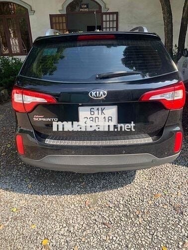 Kia Sorento 7 chỗ Xăng màu Đen