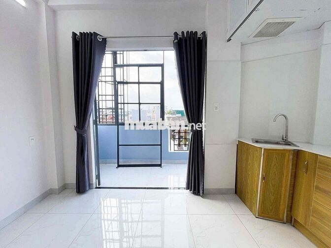 STUDIO BAN CÔNG - CỬA SỔ TRỜI NGAY VÒNG XOAY GIA ĐỊNH