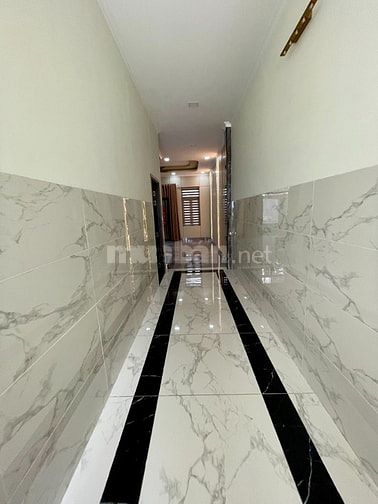 Nhà đẹp 2 tầng 104m2(5.2x20)-Cư xá Phú Lâm A -giá 10.8 tỷ