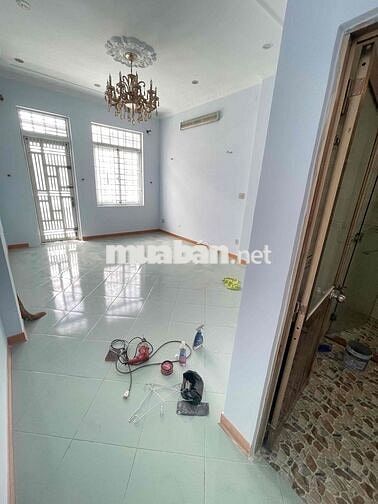 Nhà Hẻm 10M Luỹ Bán Bích.Tân Phú.DT:4 X 17 trệt 3lầu 5PN 5WC
