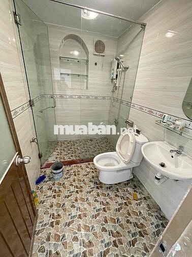 Nhà Hẻm 10M Luỹ Bán Bích.Tân Phú.DT:4 X 17 trệt 3lầu 5PN 5WC