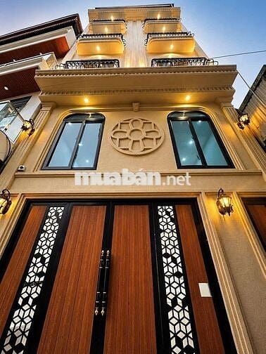 Tòa Căn hộ 13 phòng cho thuê cạnh vinsmart 