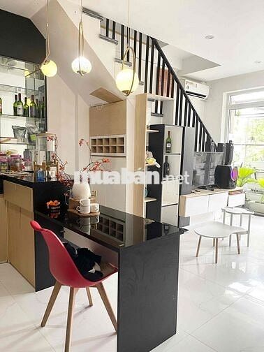 bán nhà 3 tầng kiệt 447 phạm văn đồng.