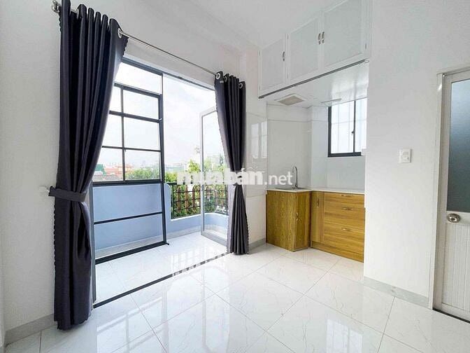 STUDIO BAN CÔNG - CỬA SỔ TRỜI NGAY VÒNG XOAY GIA ĐỊNH