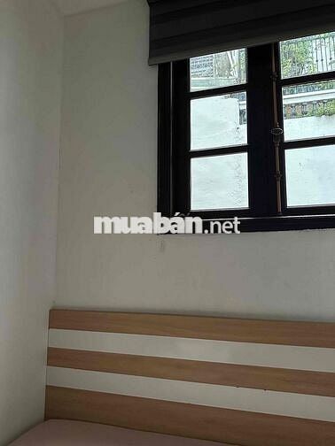 Pass phòng 1n1k ở 19 Hàng Thùng đi bộ được ra Hồ Gươm, có thang máy