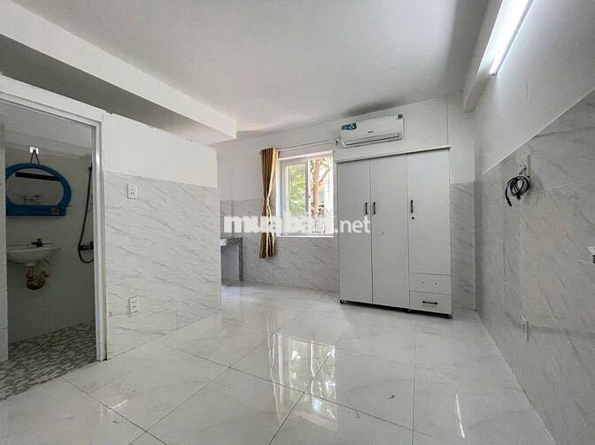 Studio cửa sổ trời máy lạnh gần VLU IUH giá rẻ