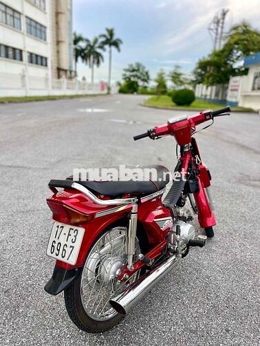 Honda Dream Thái Đỏ