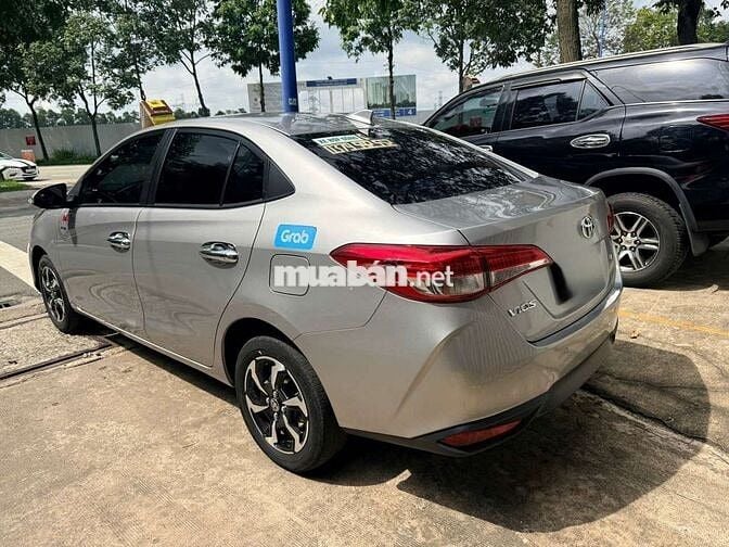 Toyota Vios 2023 1.5E MT Bạc 79.000 km