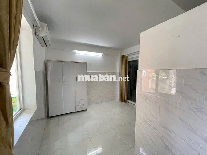 Studio cửa sổ trời máy lạnh gần VLU IUH giá rẻ