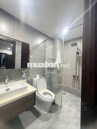 NHÀ 3 TẦNG 3PN 4WC MT NAM VIỆT Á