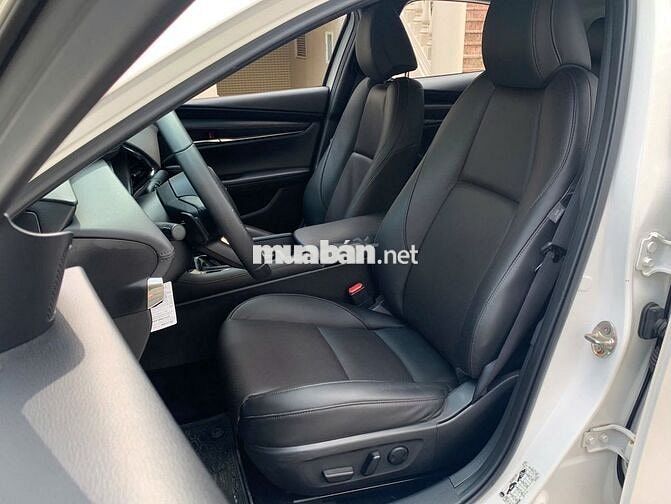 MAZDA 3 1.5 LUXURY 2023 GIA ĐÌNH LƯỚT ĐẸP VAY 70%