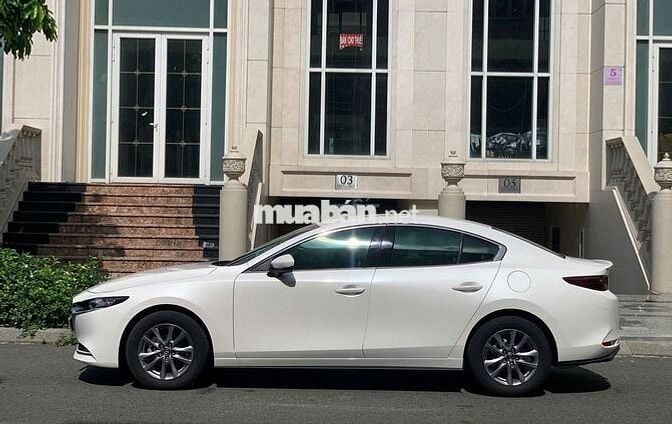 MAZDA 3 1.5 LUXURY 2023 GIA ĐÌNH LƯỚT ĐẸP VAY 70%