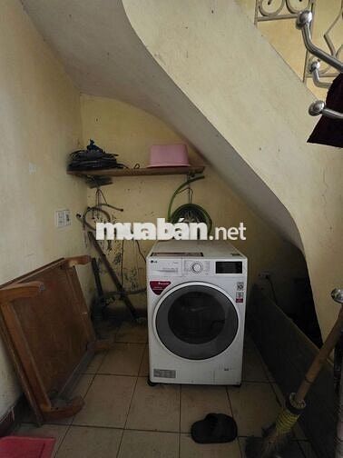 Cho thuê nhà 3 tầng khu vực Tam Trinh, Hà Nội