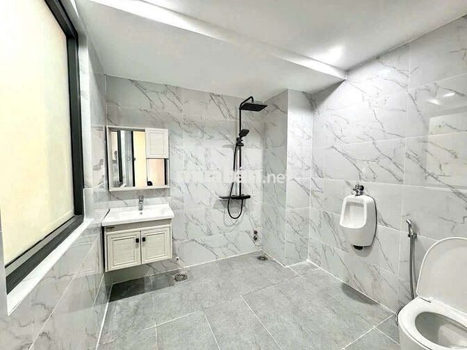 Nhà mới 5x11m gần HXH full nội thất 