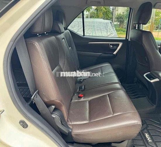 Toyota Fortuner 4x4 AT 2019 Trắng Xăng 75.000 km