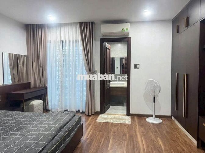 NHÀ 3 TẦNG 3PN 4WC MT NAM VIỆT Á