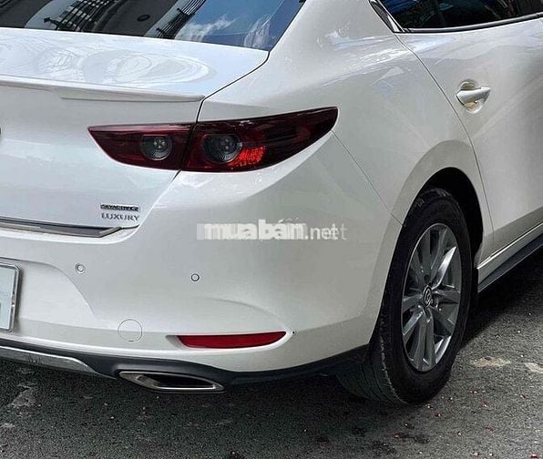 Mazda Mazda 3 Luxury 2023 Trắng 16000 km