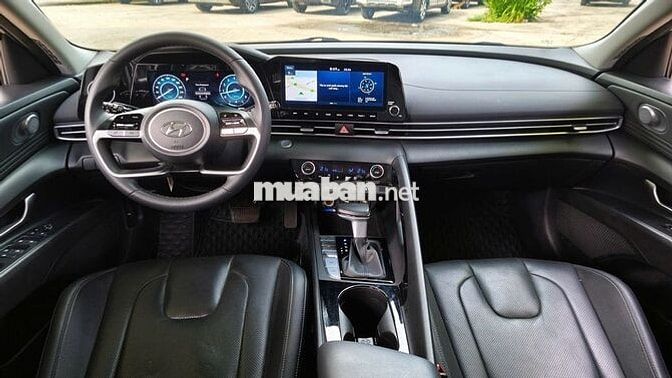 HYUNDAI ELANTRA 2.0 AT CAO CẤP 2024 GIA ĐÌNH LƯỚT