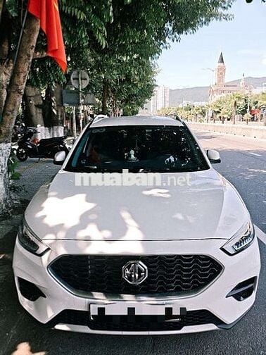 MG ZS STD 2025 Trắng 14.000 km - Xe gần như mới