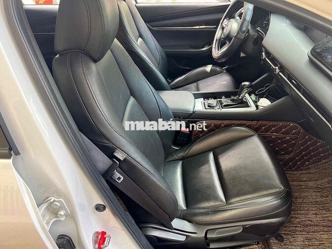 Mazda Mazda 3 Luxury 2023 Trắng 16000 km