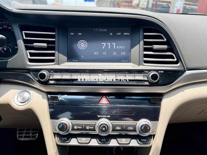 Hyundai Elantra 2.0GAT 2021 Đỏ 20.000km