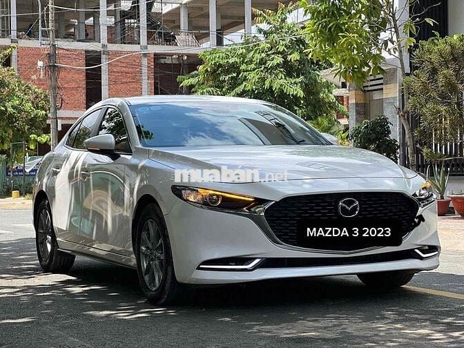 Mazda Mazda 3 Luxury 2023 Trắng 16000 km