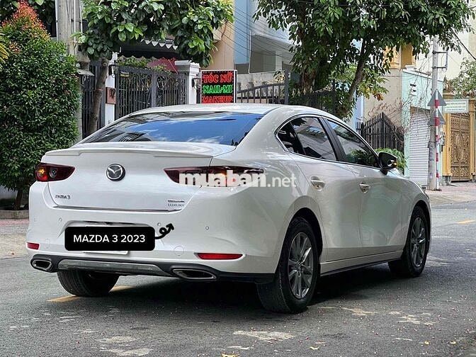 Mazda Mazda 3 Luxury 2023 Trắng 16000 km