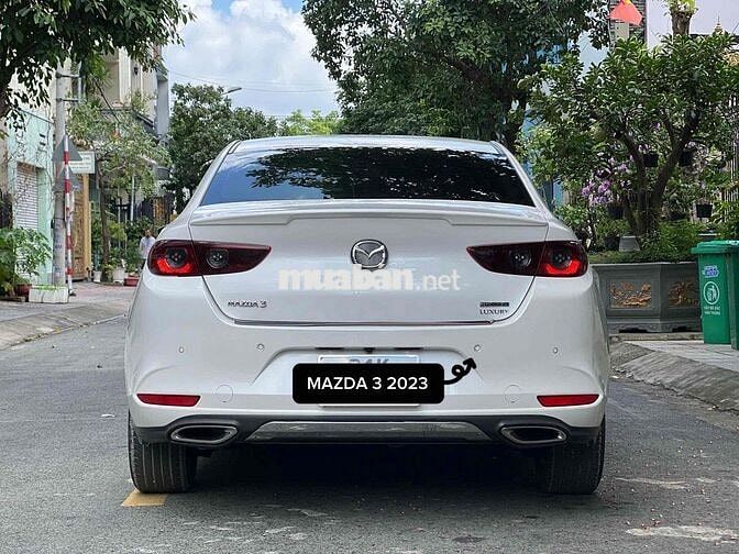 Mazda Mazda 3 Luxury 2023 Trắng 16000 km