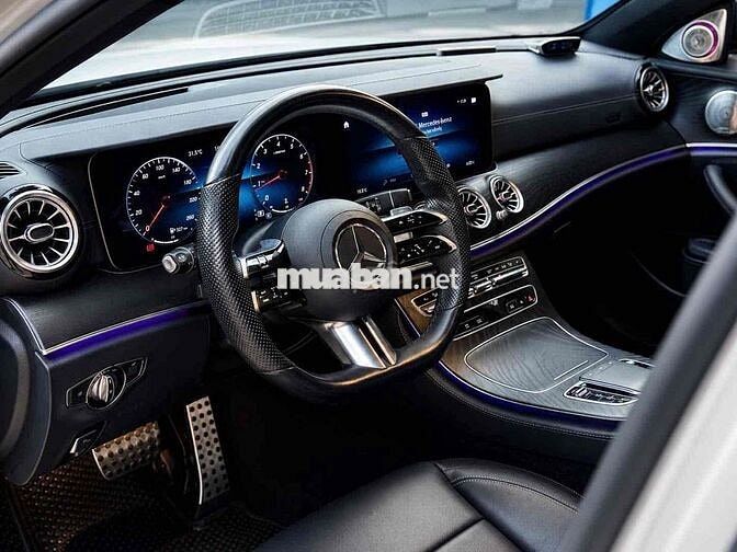 Mercedes-Benz E300 AMG 2022 V1 - Trắng/Đen