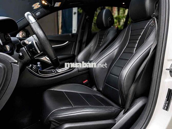 Mercedes-Benz E300 AMG 2022 V1 - Trắng/Đen