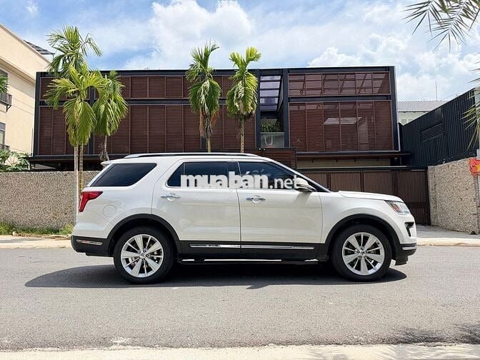 Bán xe Ford Explorer Limited 2.3L EcoBoost Trắng
