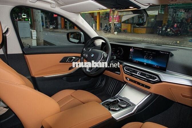 BMW 320i Sportline LCI model 2025 Trắng 15,000 km